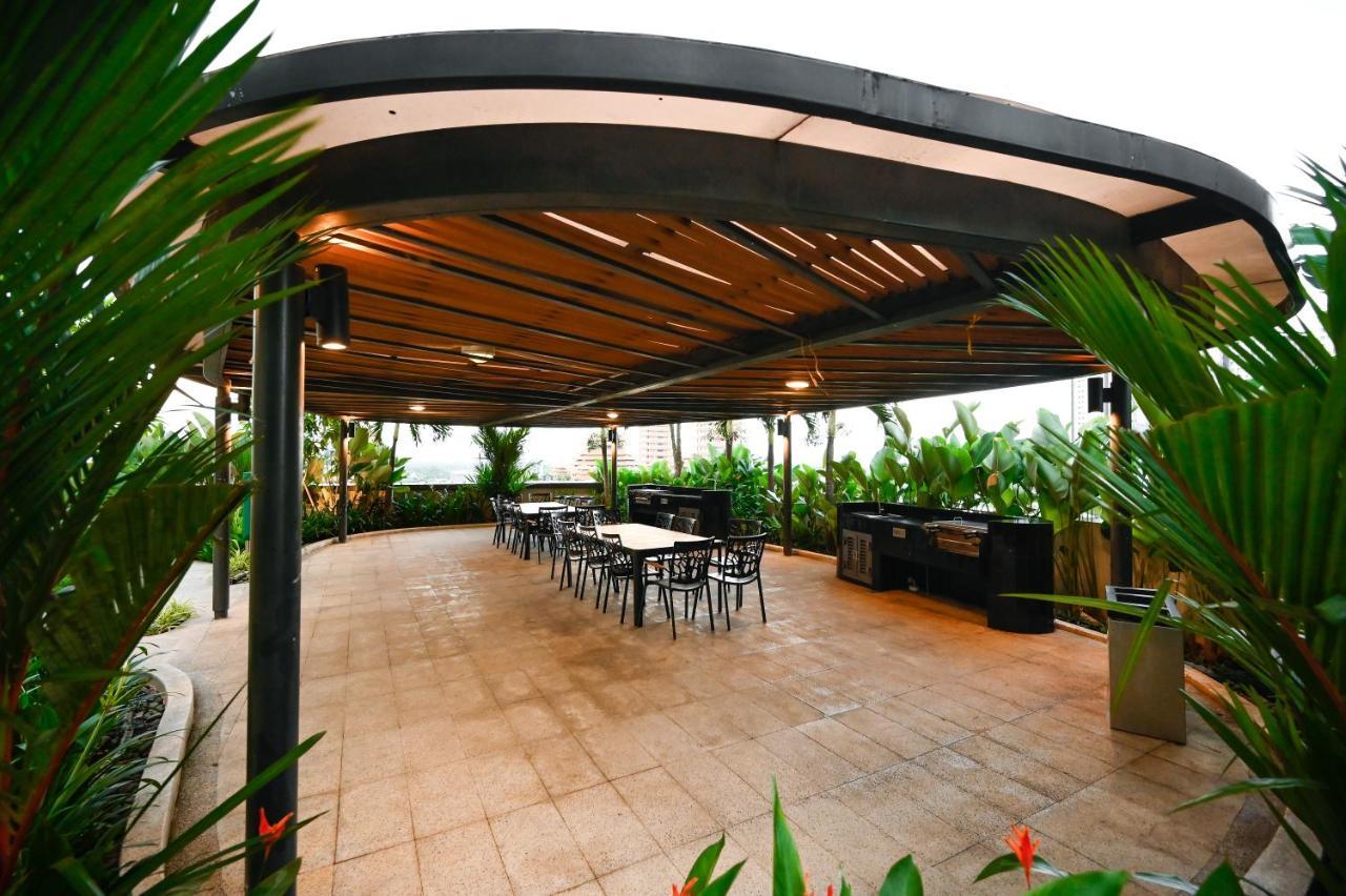 Estella Heights Saigon City View 2Br Apartment & Pool, Hô Chi Minh-Ville Extérieur photo
